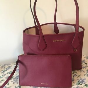 Michael Kors tote bag with accessory bag